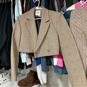 never worn Zara cropped blazer